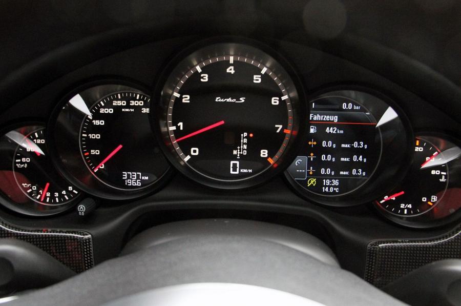  Porsche Panamera Turbo S 2012 года  (фото 63 из 91)